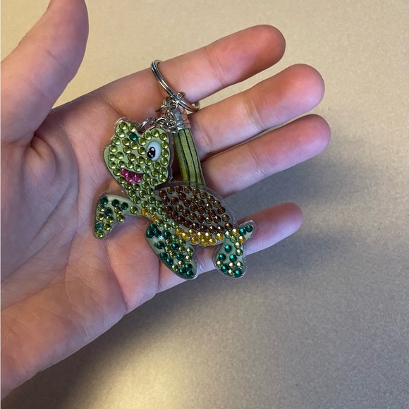 Handmade Diamond Dot Keychain - Turtle - Picture 3 of 4